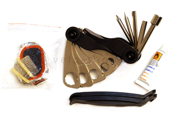 Комплект ключей-шестигранников и заплаток JK9921